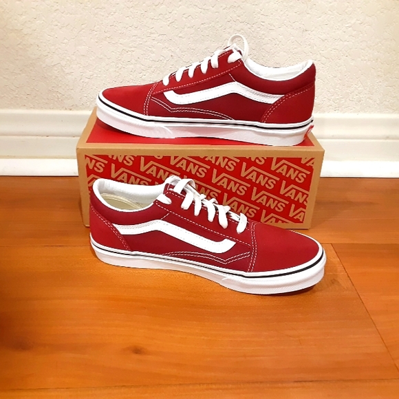 Vans - Picture 2 of 4